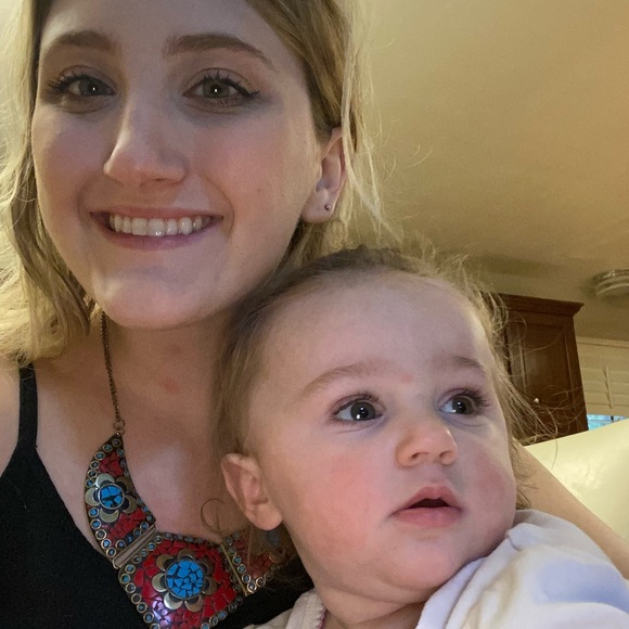 Meet your Posher, Taylor - Picture 2 of 4